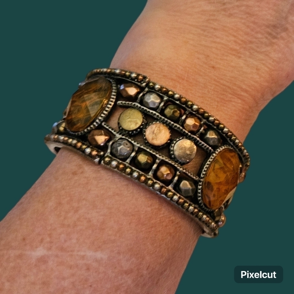 VTG Western Mixed Metal Chunky Castlecore Medieval Stretch Bracelet